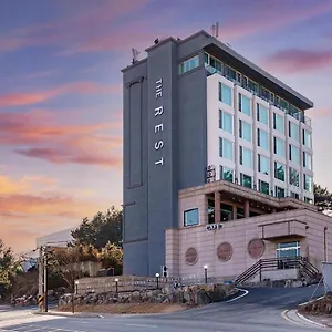 Hotel The Rest