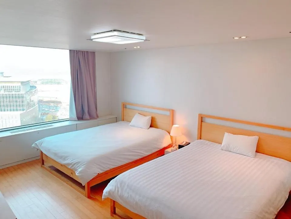 Incheon Airport Gogo House Hotel